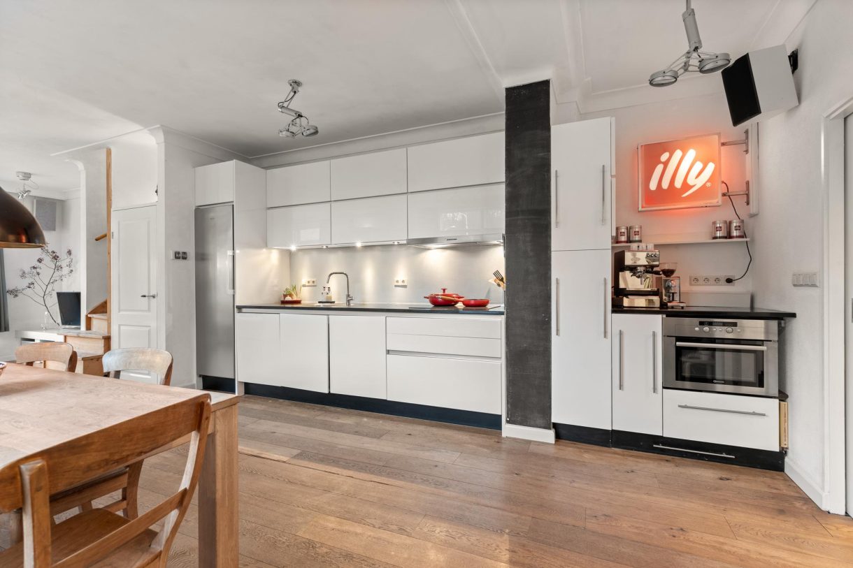 Te koop: Foto Woonhuis aan de Rijksstraatweg 333 in Beek