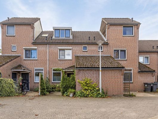 Hoofdfoto van Huissen Bessenmaat 52