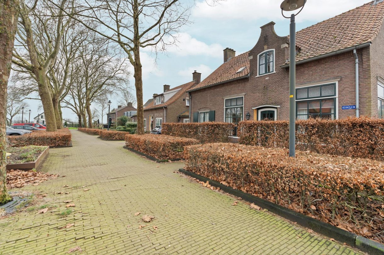 Te koop: Foto Woonhuis aan de Kerkplein 7 in Leuth