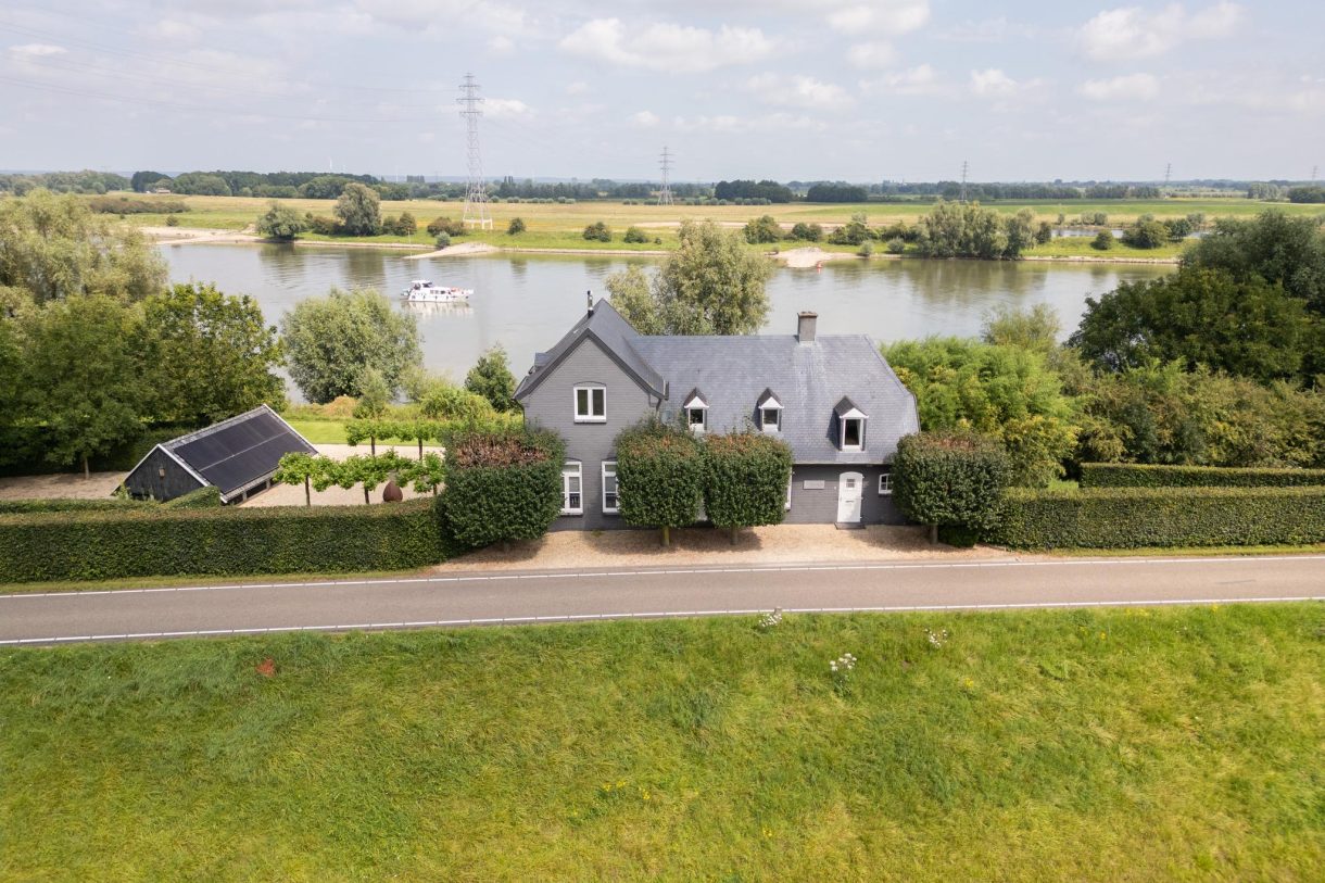 Te koop: Foto Woonhuis aan de Rijndijk 4 in Doornenburg