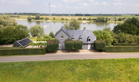 koop  Doornenburg  Rijndijk 4 – Hoofdfoto