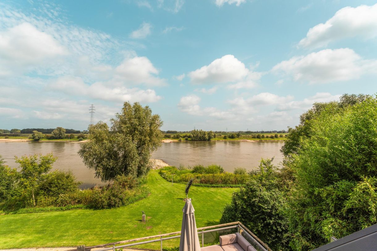 Te koop: Foto Woonhuis aan de Rijndijk 4 in Doornenburg