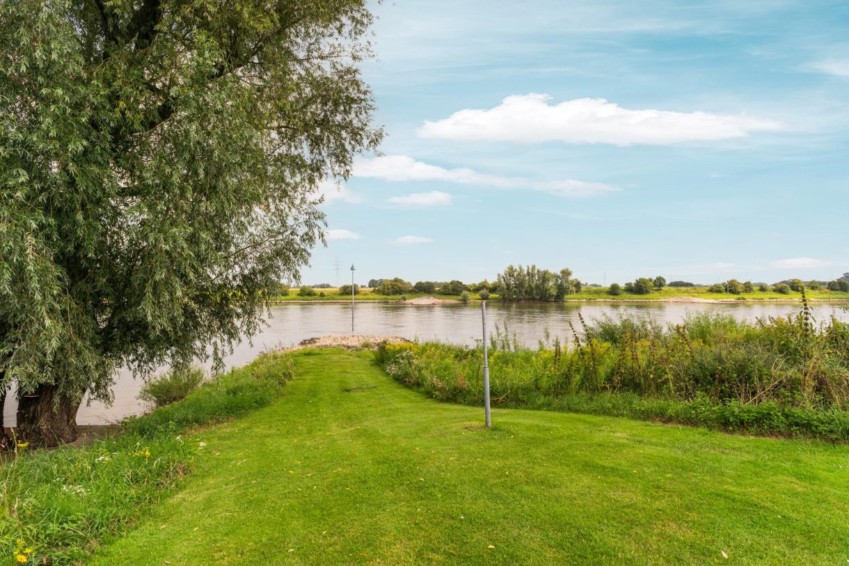 Te koop: Foto Woonhuis aan de Rijndijk 4 in Doornenburg