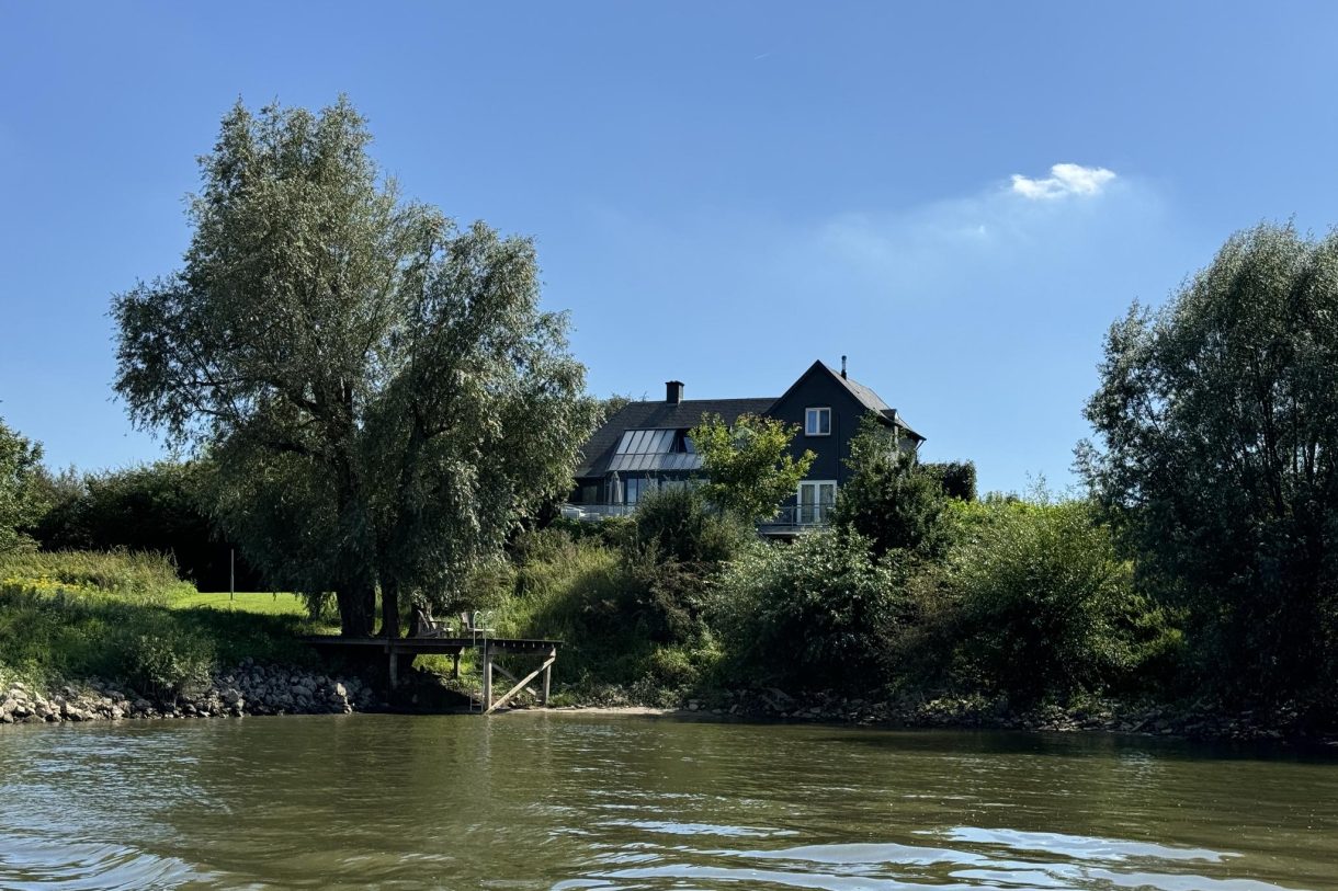 Te koop: Foto Woonhuis aan de Rijndijk 4 in Doornenburg