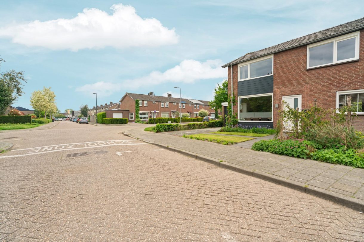 Te koop: Foto Woonhuis aan de Laan 1945 8 in Weurt