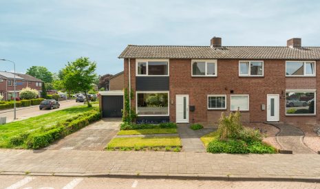 koop  Weurt  Laan 1945 8 – Hoofdfoto