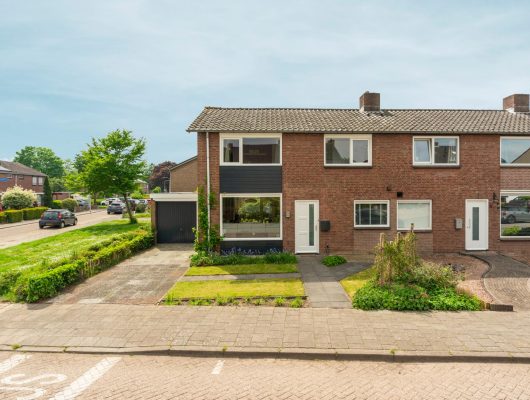 Hoofdfoto van Weurt Laan 1945 8