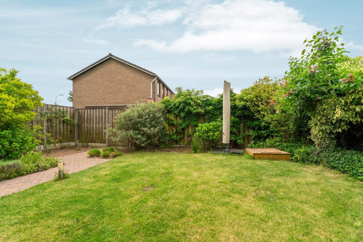 Te koop: Foto Woonhuis aan de Laan 1945 8 in Weurt