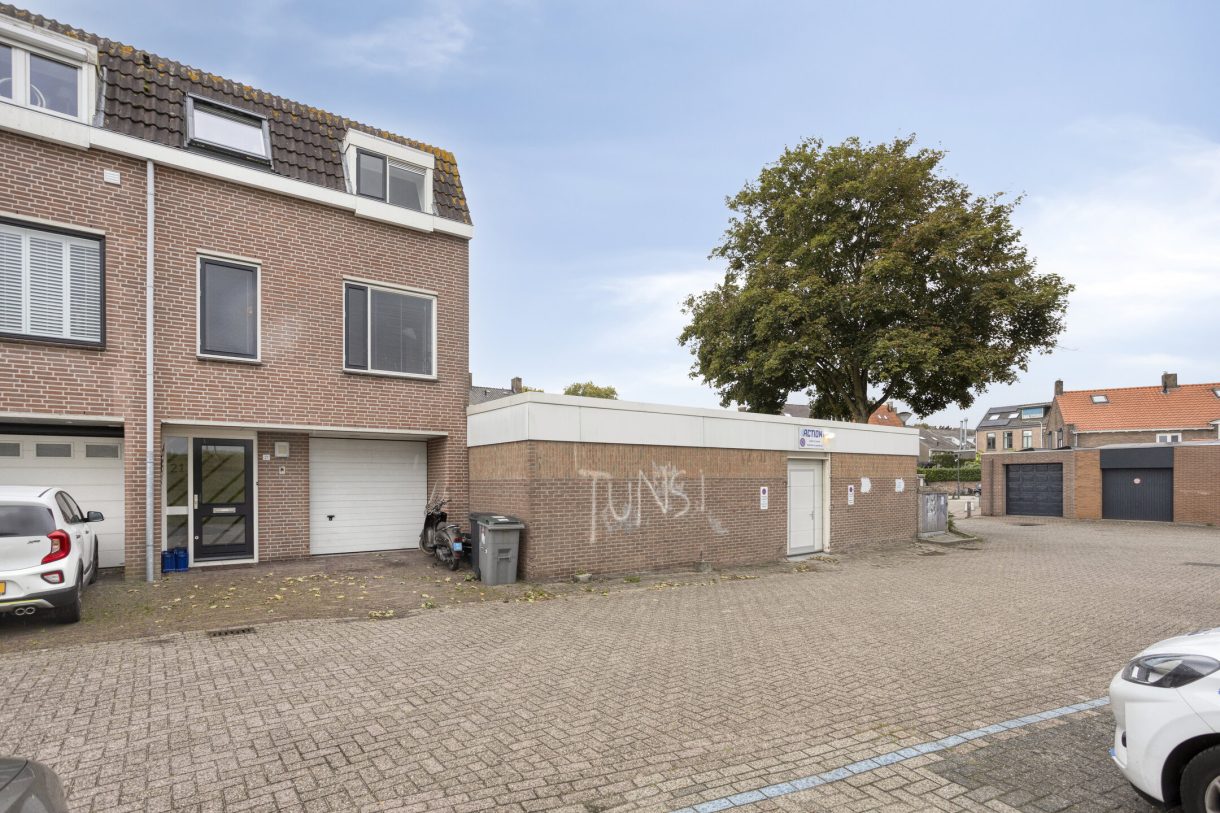 Te koop: Foto Woonhuis aan de Rijnstraat 21 in Huissen